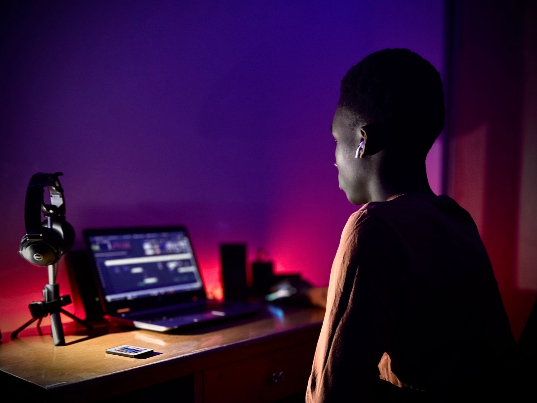 Empowering Creatives Artists Thriving in the Digital Age