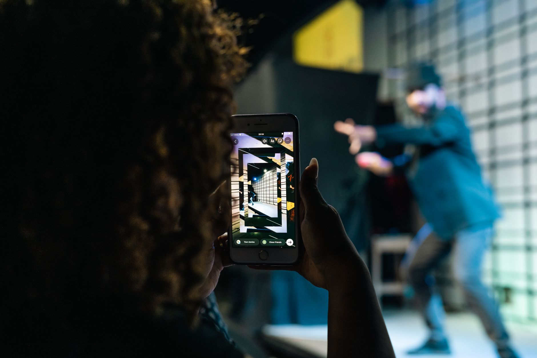 10 Essential Insights for Artists Thriving in the Digital Era
